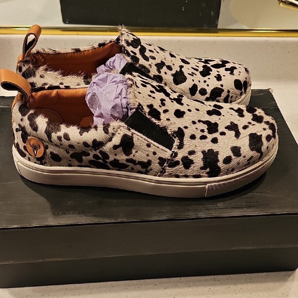 NewNoTags American Bison Women's Size 6 Real Cow Print/ Leather Slip-On Sneakers